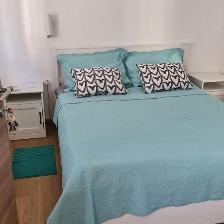 Dora Hotel Нивице Екстериор снимка